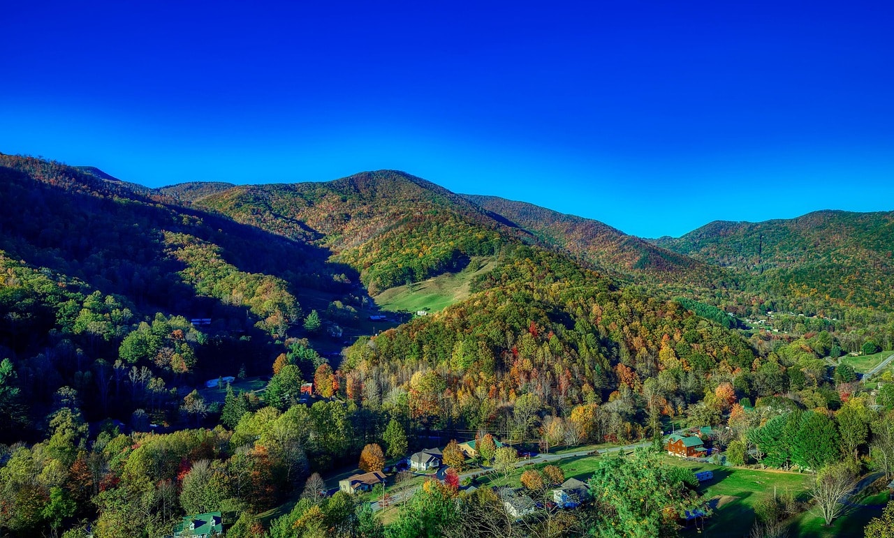 A scenic view of the Blue Ridge Mountains near Maggie Valley.